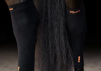 Incrediwear-Hoof-Socks-Black-UK-Hudson-Equine-Image-2