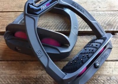 Flex-on-Safe-On-Stirrups-Customisable-Stirrups-1 copy