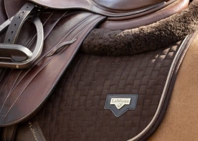 LeMieux-Puissance-Close-Contact-Pad-Brown-Lifestyle-Image-2