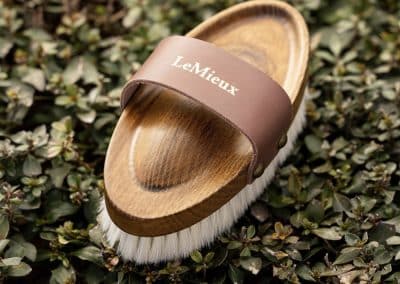LeMieux-Artisan-Soft-Goats-Hair-Brush-2
