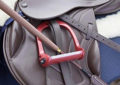 premier-equine-jopollo-aluminium-performance-stirrups-red-image-2